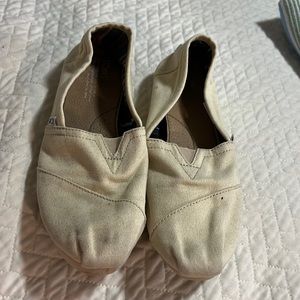 Tan Toms Womens Shoe